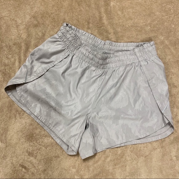 Athleta Pants - Athleta Gray Shorts